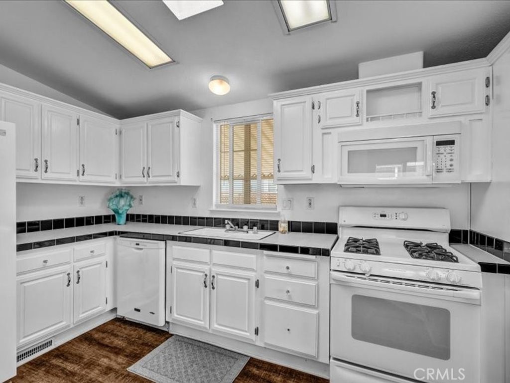 Image 12 of property listing at 16222 Monterey 84, Huntington Beach, CA 92649