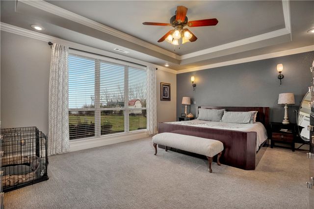 18318 Oakridge Road, Springdale, AR 72764