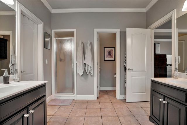 18318 Oakridge Road, Springdale, AR 72764