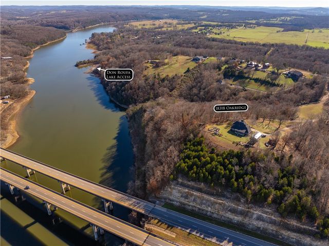 18318 Oakridge Road, Springdale, AR 72764