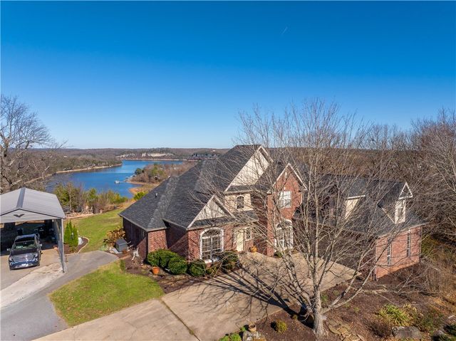 18318 Oakridge Road, Springdale, AR 72764