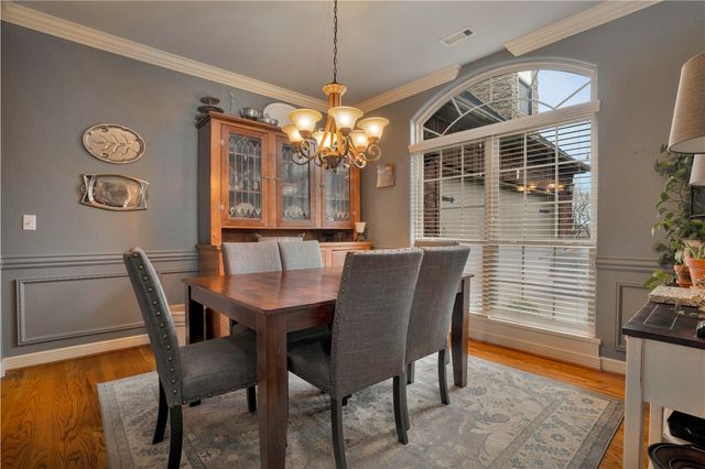 18318 Oakridge Road, Springdale, AR 72764