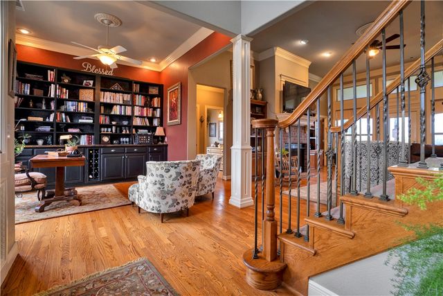 18318 Oakridge Road, Springdale, AR 72764