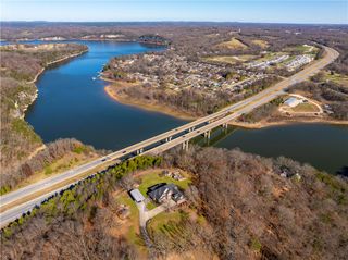 18318 Oakridge Road, Springdale, AR 72764