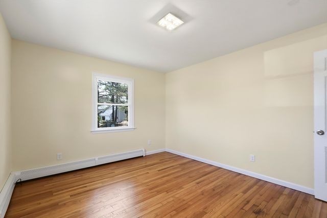 49 Onset Avenue, Wareham, MA 02532