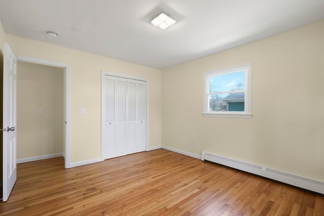 49 Onset Avenue, Wareham, MA 02532