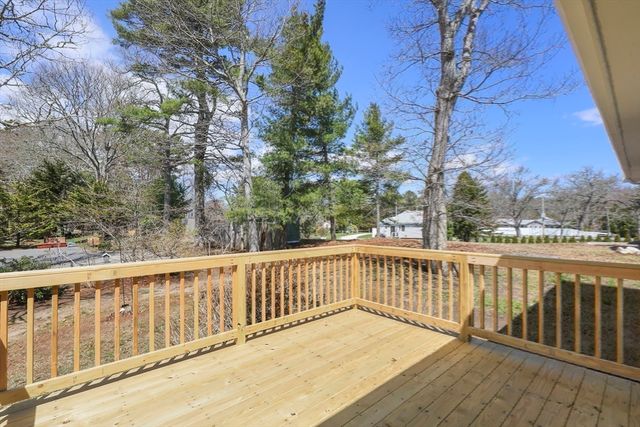 49 Onset Avenue, Wareham, MA 02532