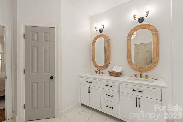 869 Stratford Run Drive, Fort Mill, SC 29708