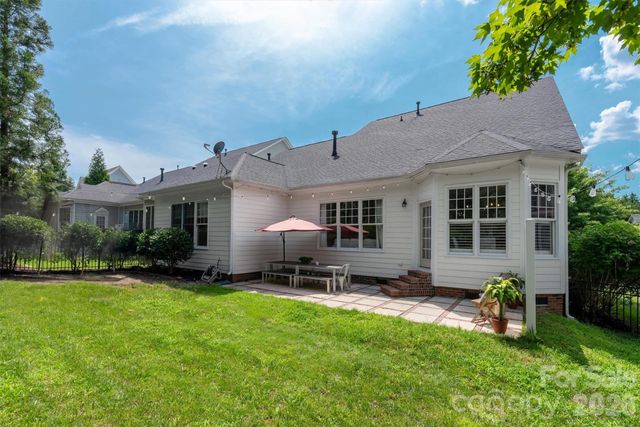 869 Stratford Run Drive, Fort Mill, SC 29708