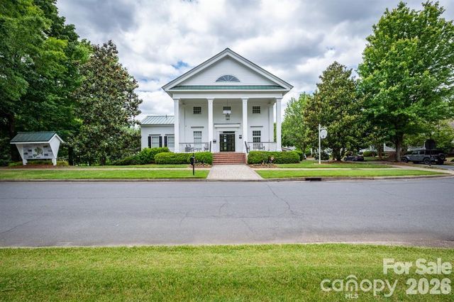 869 Stratford Run Drive, Fort Mill, SC 29708