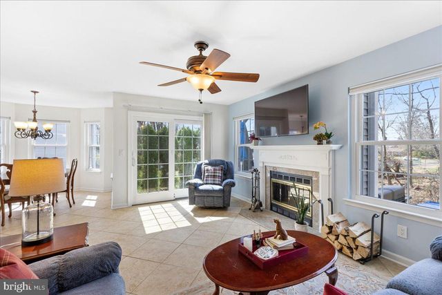 12 STONERISE DR, Lawrence, NJ 08648