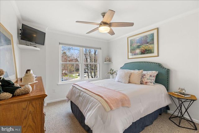 12 STONERISE DR, Lawrence, NJ 08648