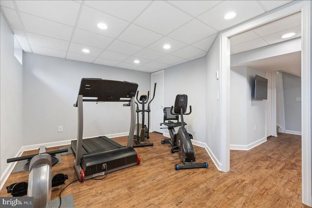 12 STONERISE DR, Lawrence, NJ 08648