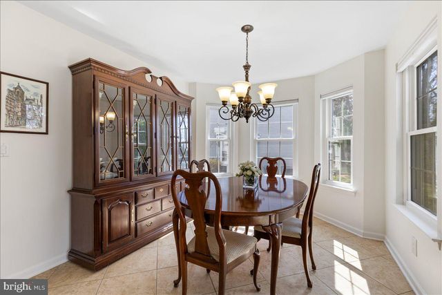 12 STONERISE DR, Lawrence, NJ 08648