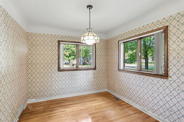 903 N Powell Road, Essexville, MI 48732