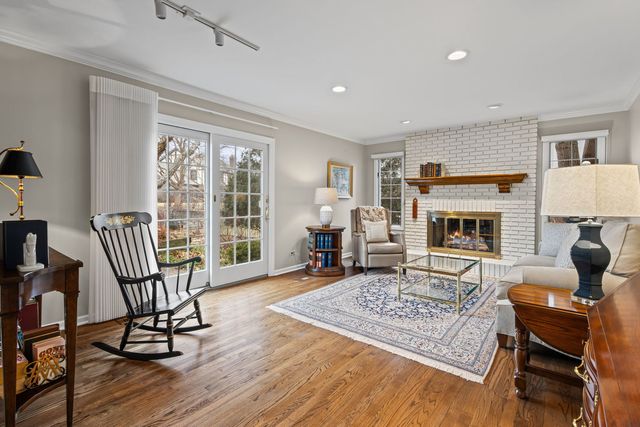 2509 Indian Ridge Drive, Glenview, IL 60026