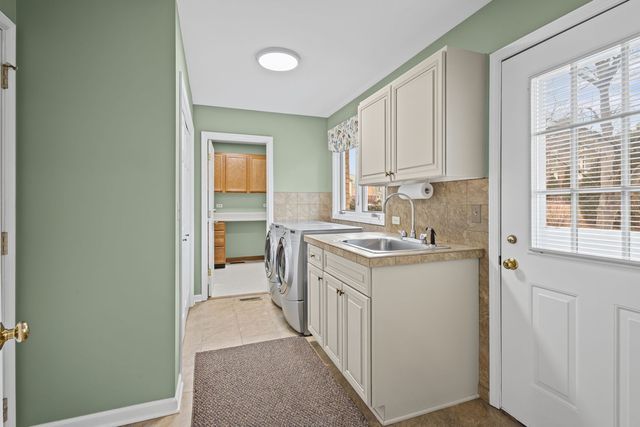 2509 Indian Ridge Drive, Glenview, IL 60026