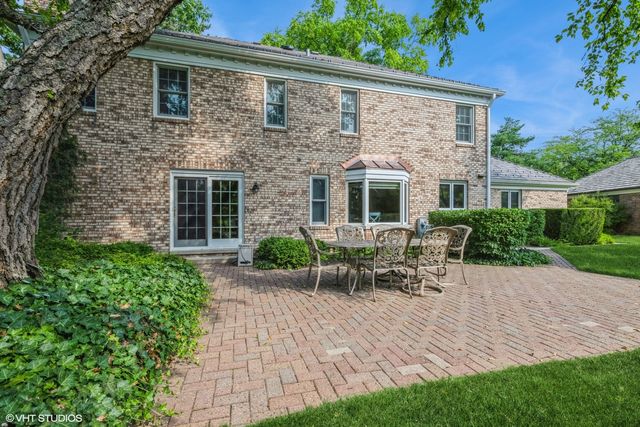 2509 Indian Ridge Drive, Glenview, IL 60026