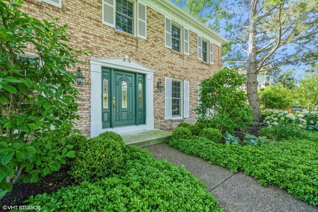 2509 Indian Ridge Drive, Glenview, IL 60026