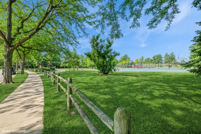 2509 Indian Ridge Drive, Glenview, IL 60026