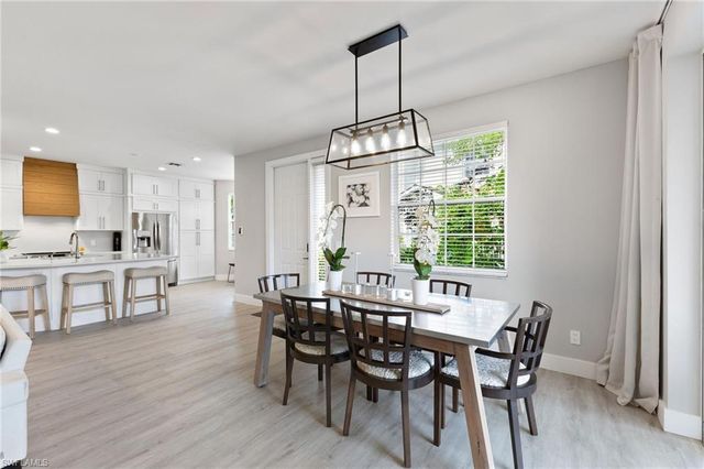 5080 Yacht Harbor CIR 101, Naples, FL 34112