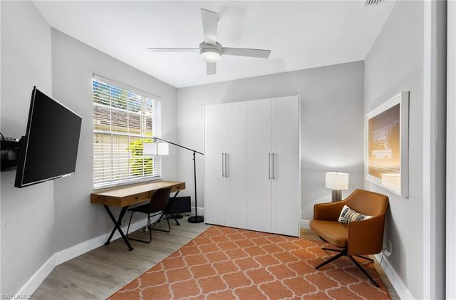 5080 Yacht Harbor CIR 101, Naples, FL 34112