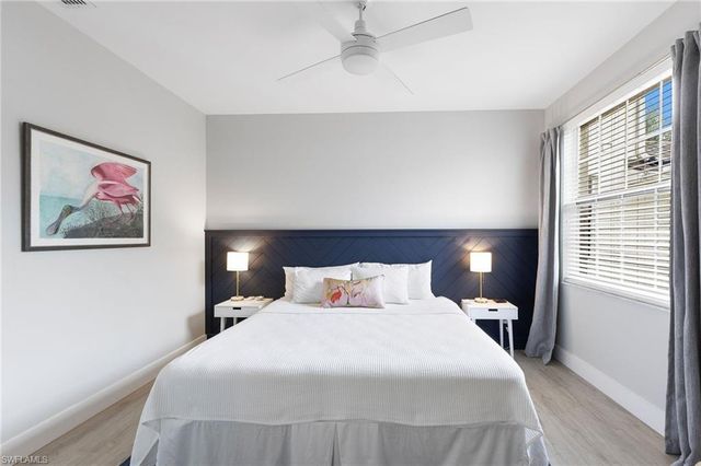 5080 Yacht Harbor CIR 101, Naples, FL 34112