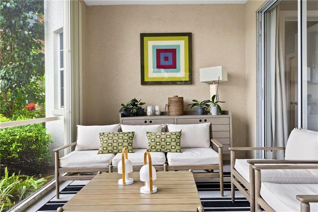 5080 Yacht Harbor CIR 101, Naples, FL 34112