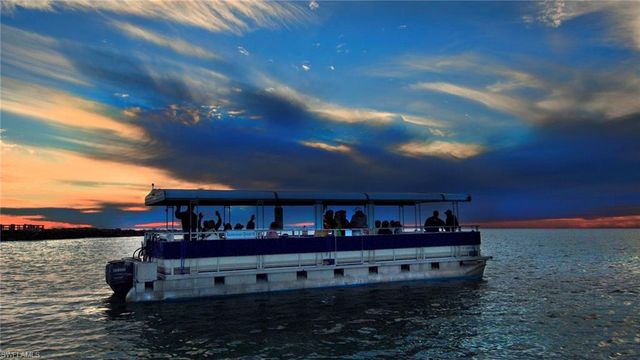 5080 Yacht Harbor CIR 101, Naples, FL 34112