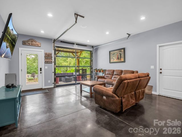 617 South Cove Road, Mill Spring, NC 28756