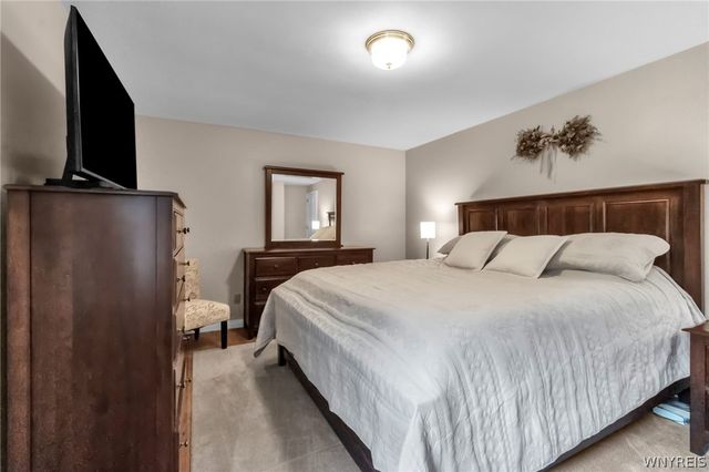 6905 Powers Road, Orchard Park, NY 14127