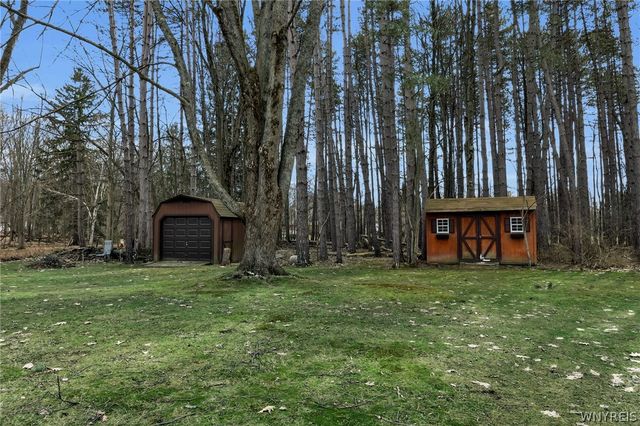 6905 Powers Road, Orchard Park, NY 14127