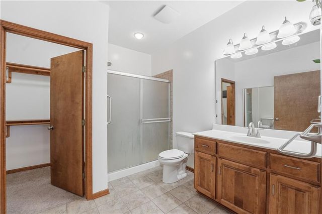 11219 W 57th Terrace, Shawnee, KS 66203