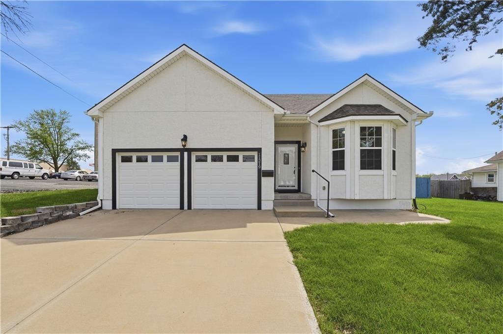 11219 W 57th Terrace, Shawnee, KS 66203