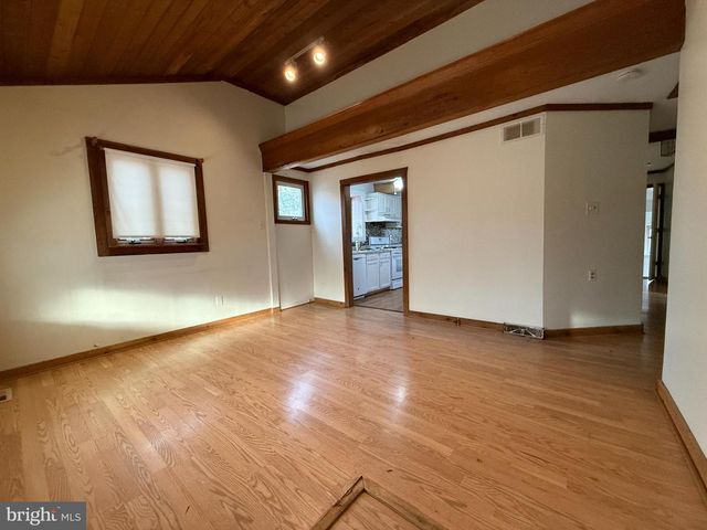 1452 14TH AVE, Williamstown, NJ 08094