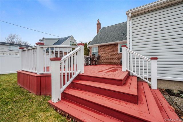 1674 Kroll Road, East Meadow, NY 11554