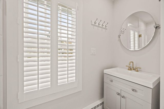 33 Oyster Place Road, Cotuit, MA 02635