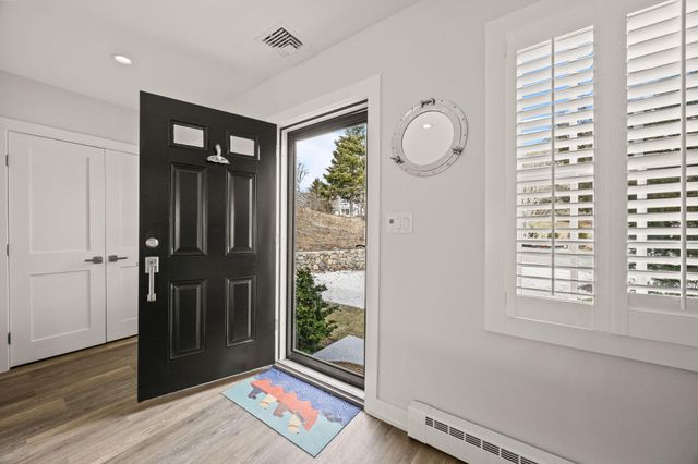 33 Oyster Place Road, Cotuit, MA 02635