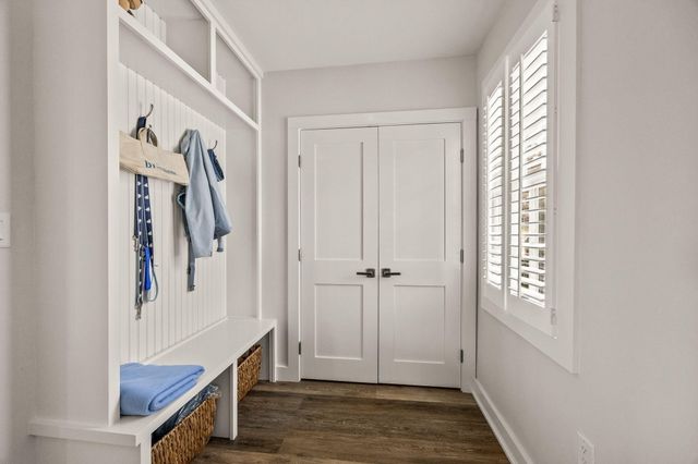 33 Oyster Place Road, Cotuit, MA 02635