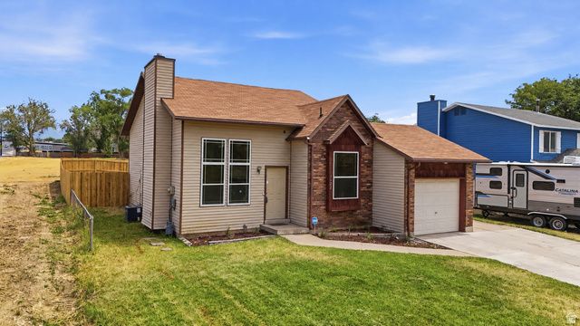 5622 S 2950 W, Roy, UT 84067