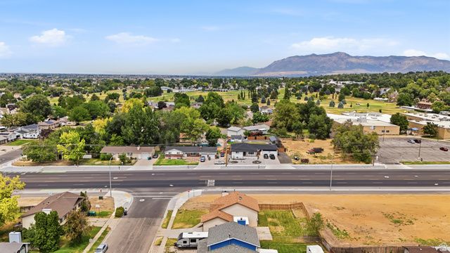 5622 S 2950 W, Roy, UT 84067