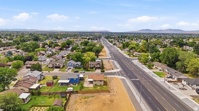 5622 S 2950 W, Roy, UT 84067