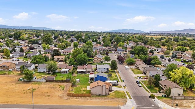 5622 S 2950 W, Roy, UT 84067