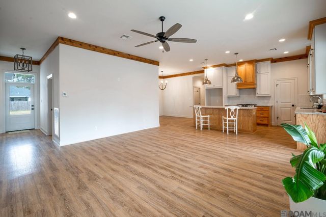 13688 Alvin Sibley Rd, Walker, LA 70785