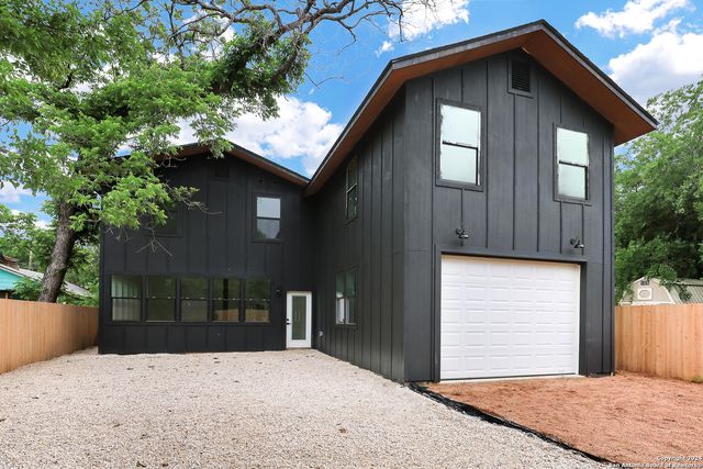 323 E LAMBERT ST, San Antonio, TX 78204