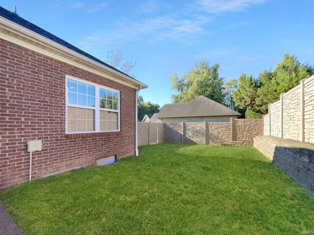 2277 Sagewood Court, Newburgh, IN 47630
