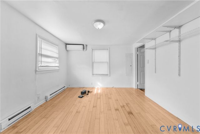 504 Longwood Ave, Farmville, VA 23901