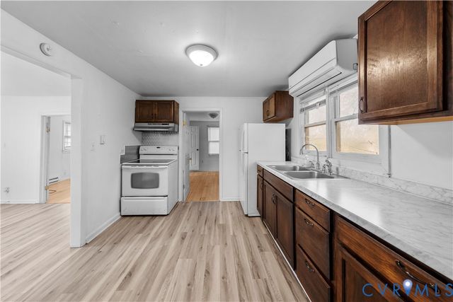 504 Longwood Ave, Farmville, VA 23901