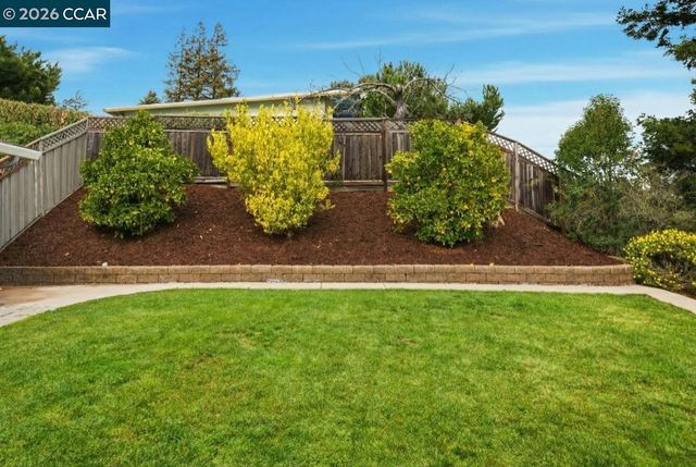 56 Bates Blvd, Orinda, CA 94563