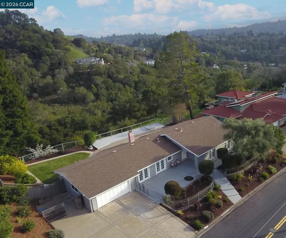 56 Bates Blvd, Orinda, CA 94563